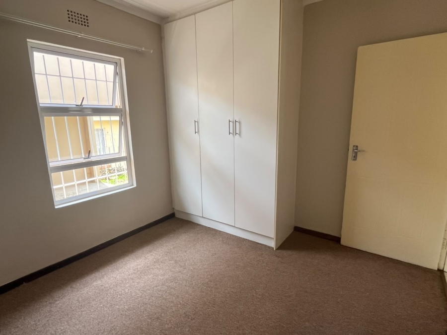 To Let 3 Bedroom Property for Rent in Southernwood Eastern Cape